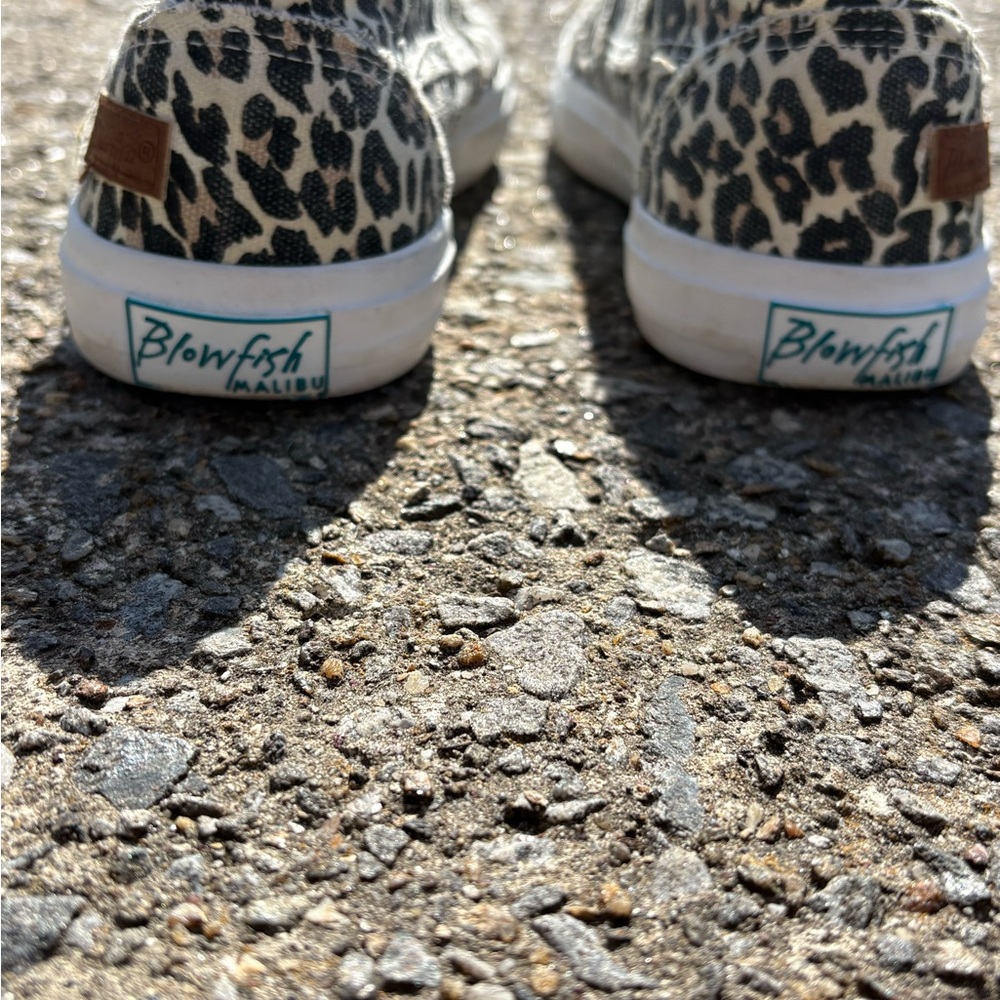 Leopard Print Slip-On Sneakers - Gray & Black - Picture 4 of 4